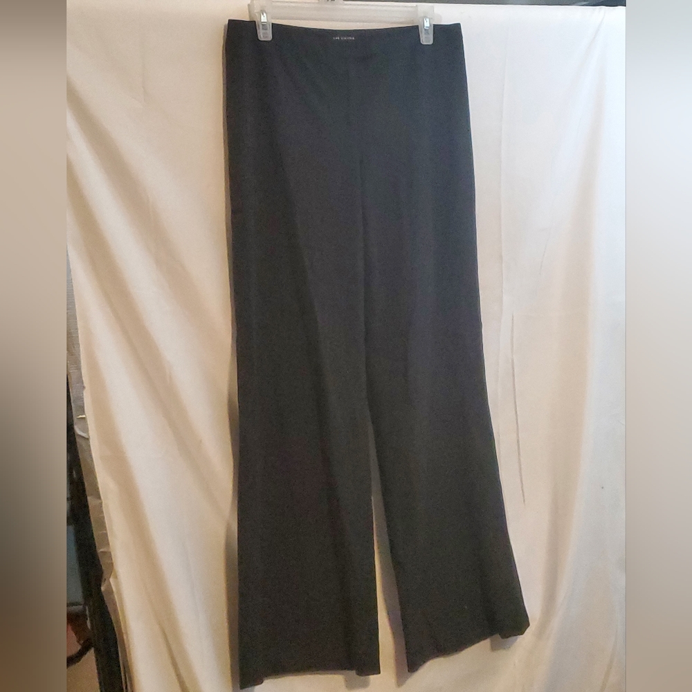 The limited Black Pants Size 6 R